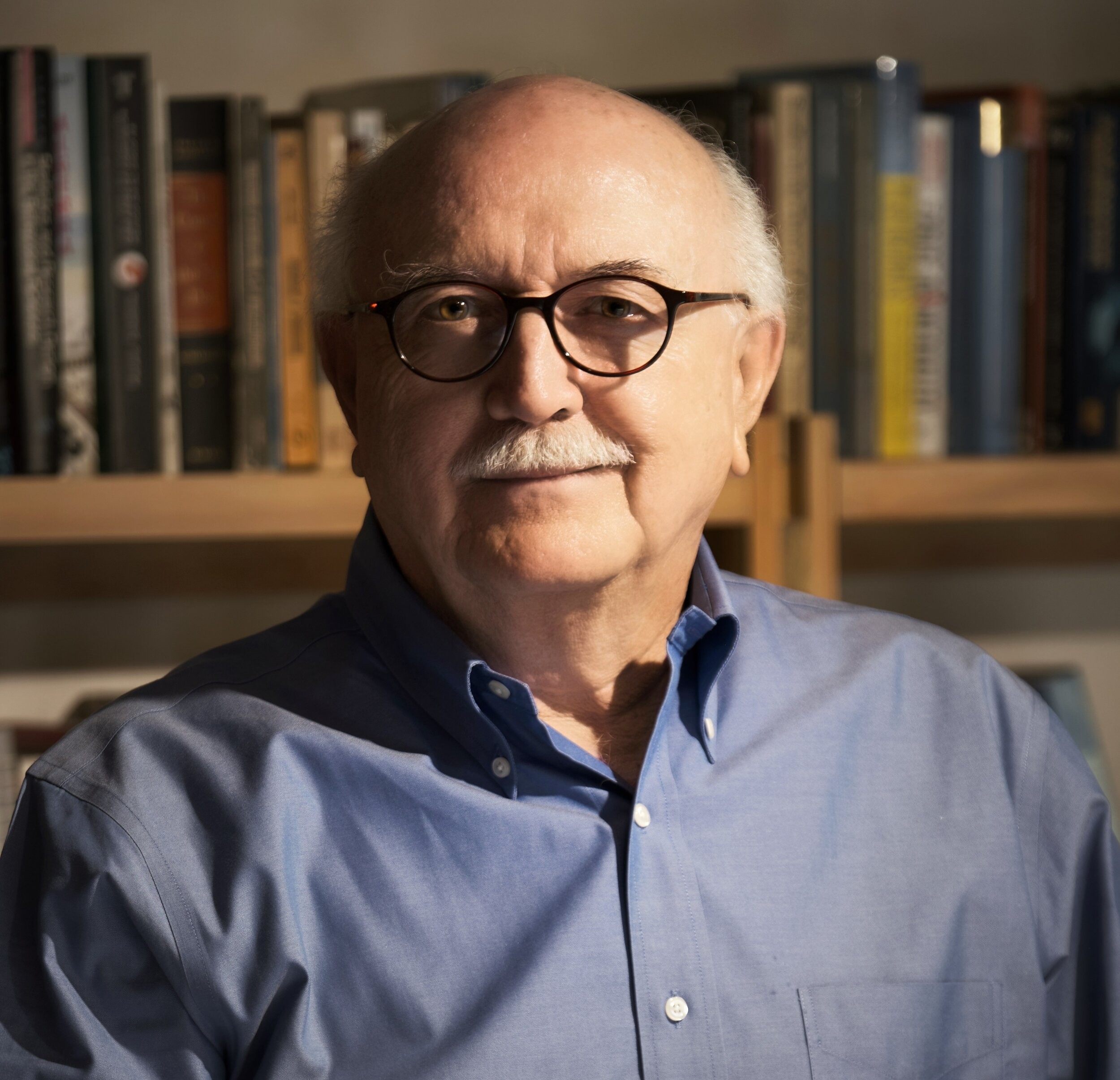 Dr. Francisco Valdés Ugalde 